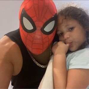 Meet your Posher, Dennis